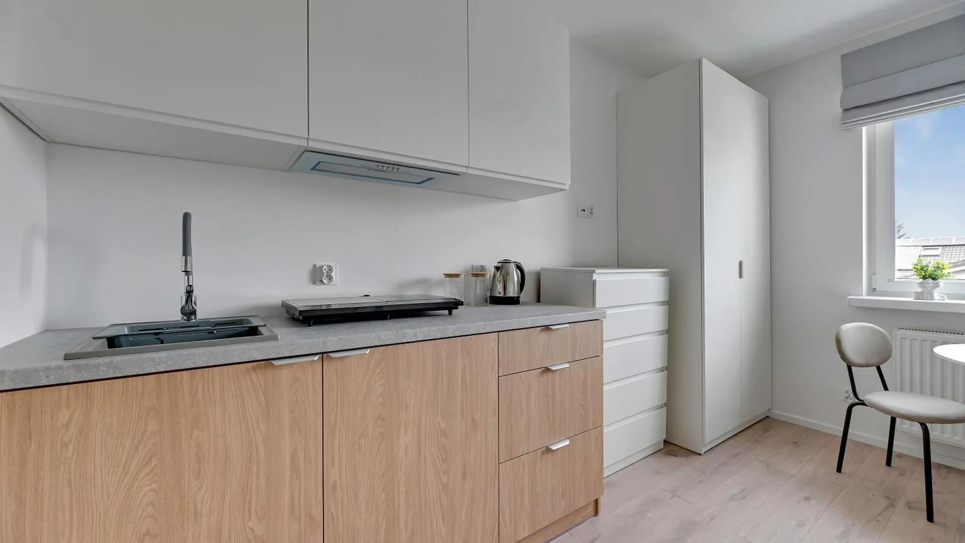 Gdańsk Urban Oasis Studios by BookingHost Apartment