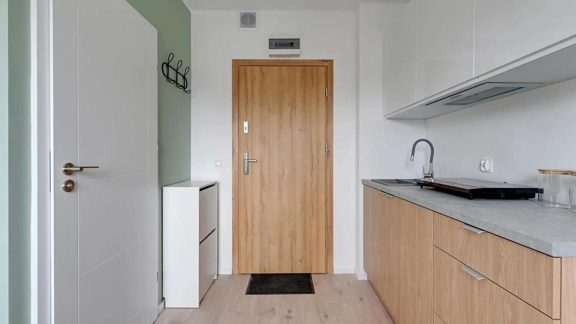 Gdańsk Urban Oasis Studios by BookingHost Apartment Gdansk